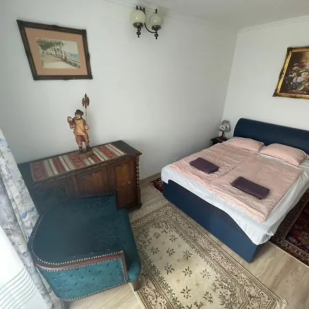 Cadet Ezuestpart شقة *